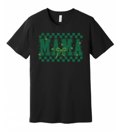 St. Patty's Day - Retro Mama (Green Text): T-Shirt